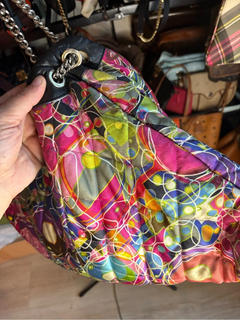 Chanel Multicolor Quilted Chain-Handle Shoulder Bag read description
